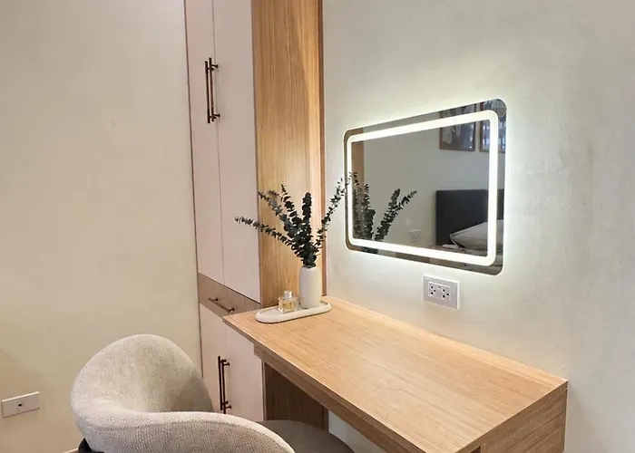 Aparthotel 1br Gramercy Makati, Stylish Sanctuary *